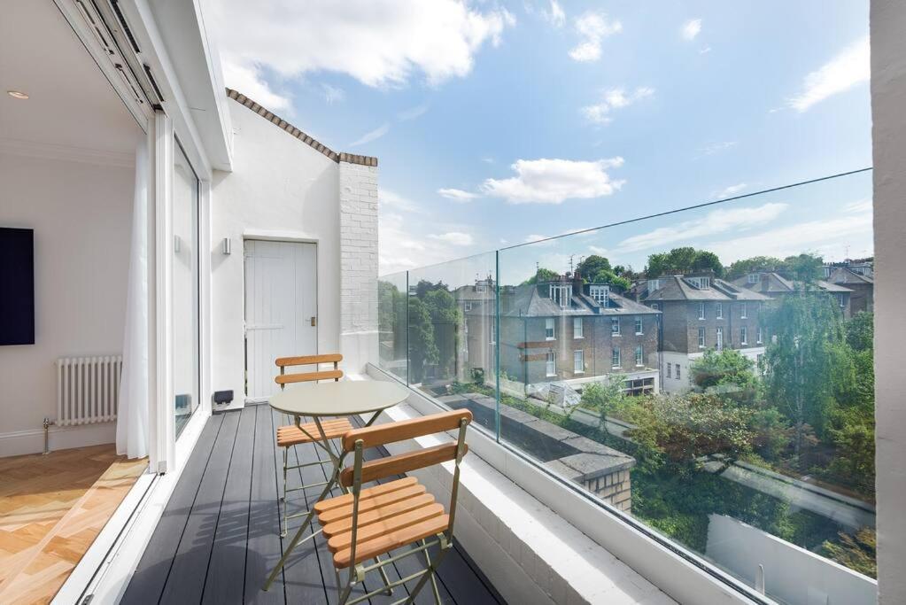 Stunning Two Bed Apartment Rh8 Londyn Zewnętrze zdjęcie