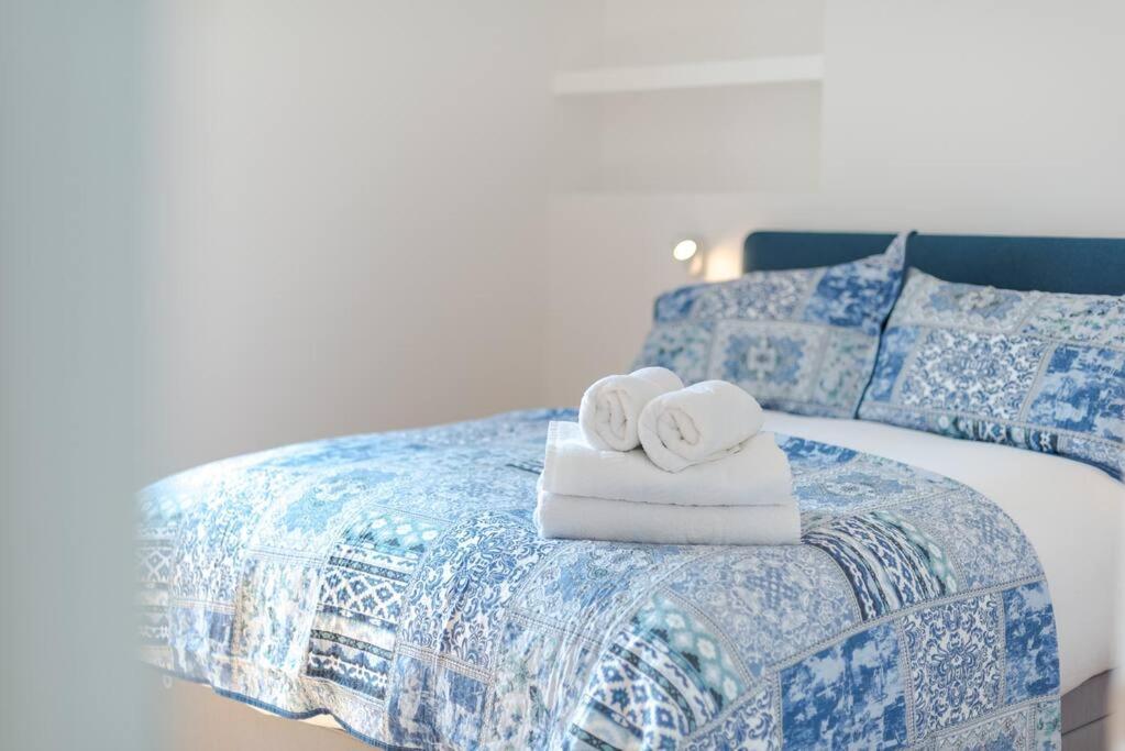 Stunning Two Bed Apartment Rh8 Londyn Zewnętrze zdjęcie